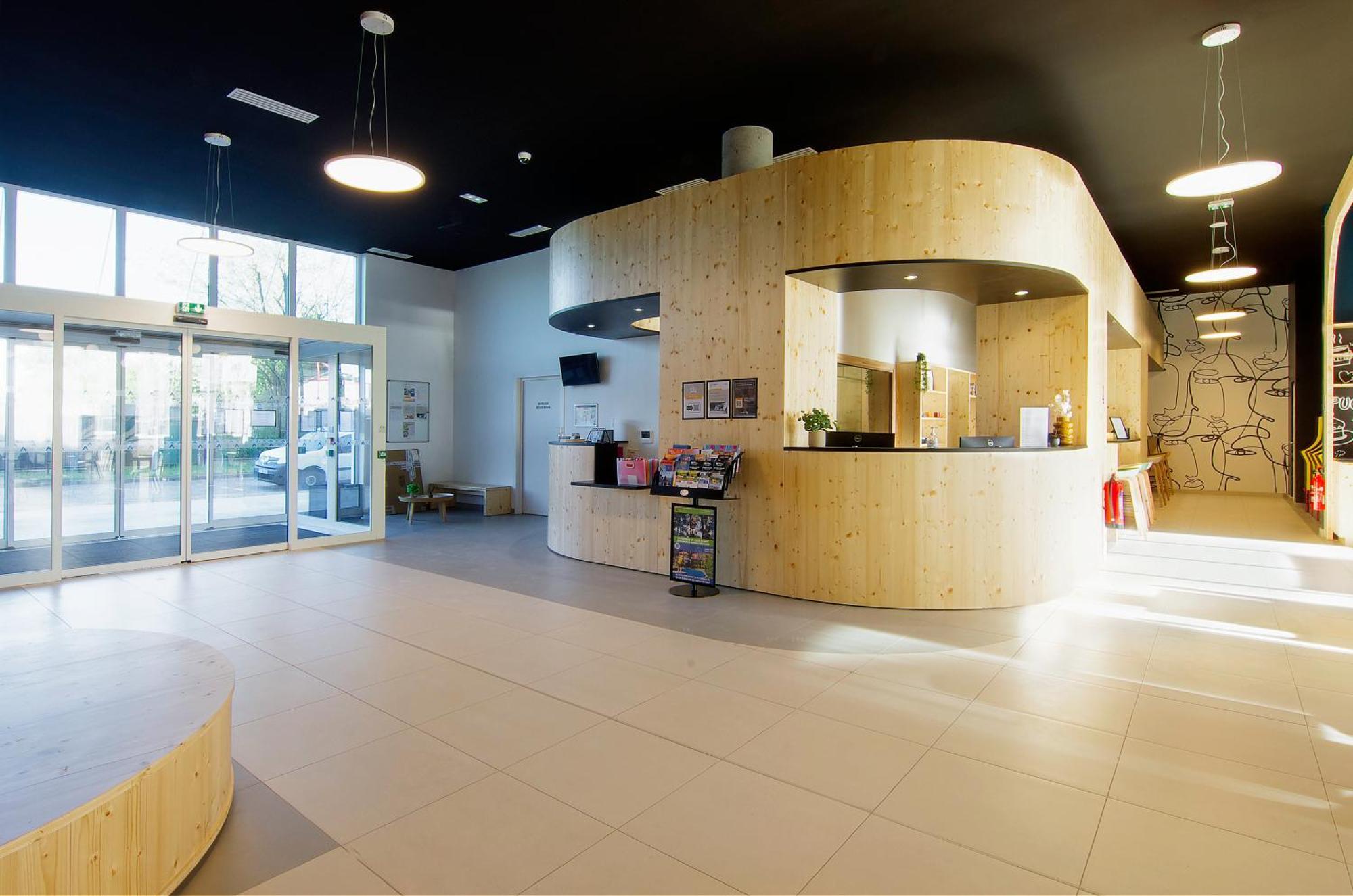 Sweetly I-Art Gradignan - Bordeaux Sud Aparthotel Bagian luar foto
